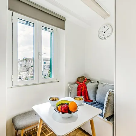 Ionian Citizen * Corfu (city)